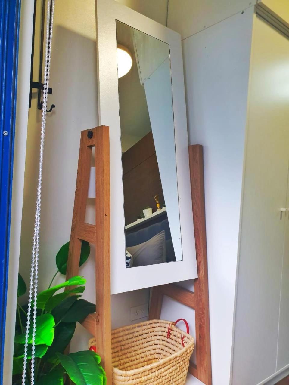 Stylish&Comfort Unit With Balcony In Air Makati Makati City Bagian luar foto