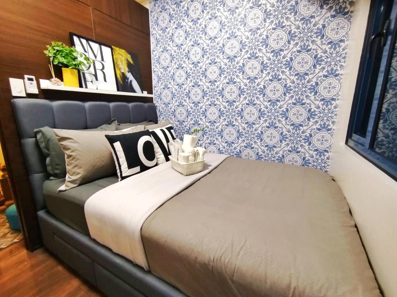 Stylish&Comfort Unit With Balcony In Air Makati Makati City Bagian luar foto
