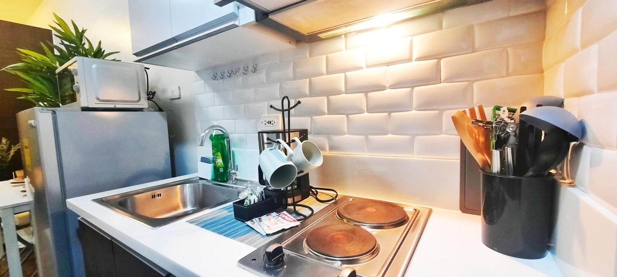 Stylish&Comfort Unit With Balcony In Air Makati Makati City Bagian luar foto